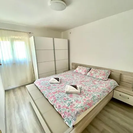 Zara Apartmán *